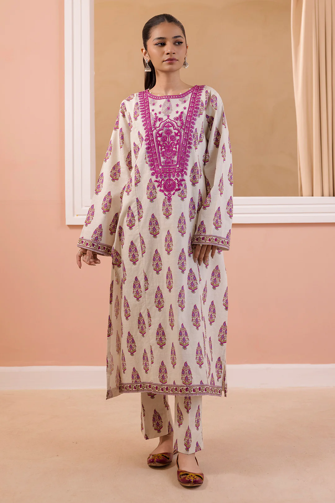 Embroidered Kurta Trouser - 2295 - Image 4