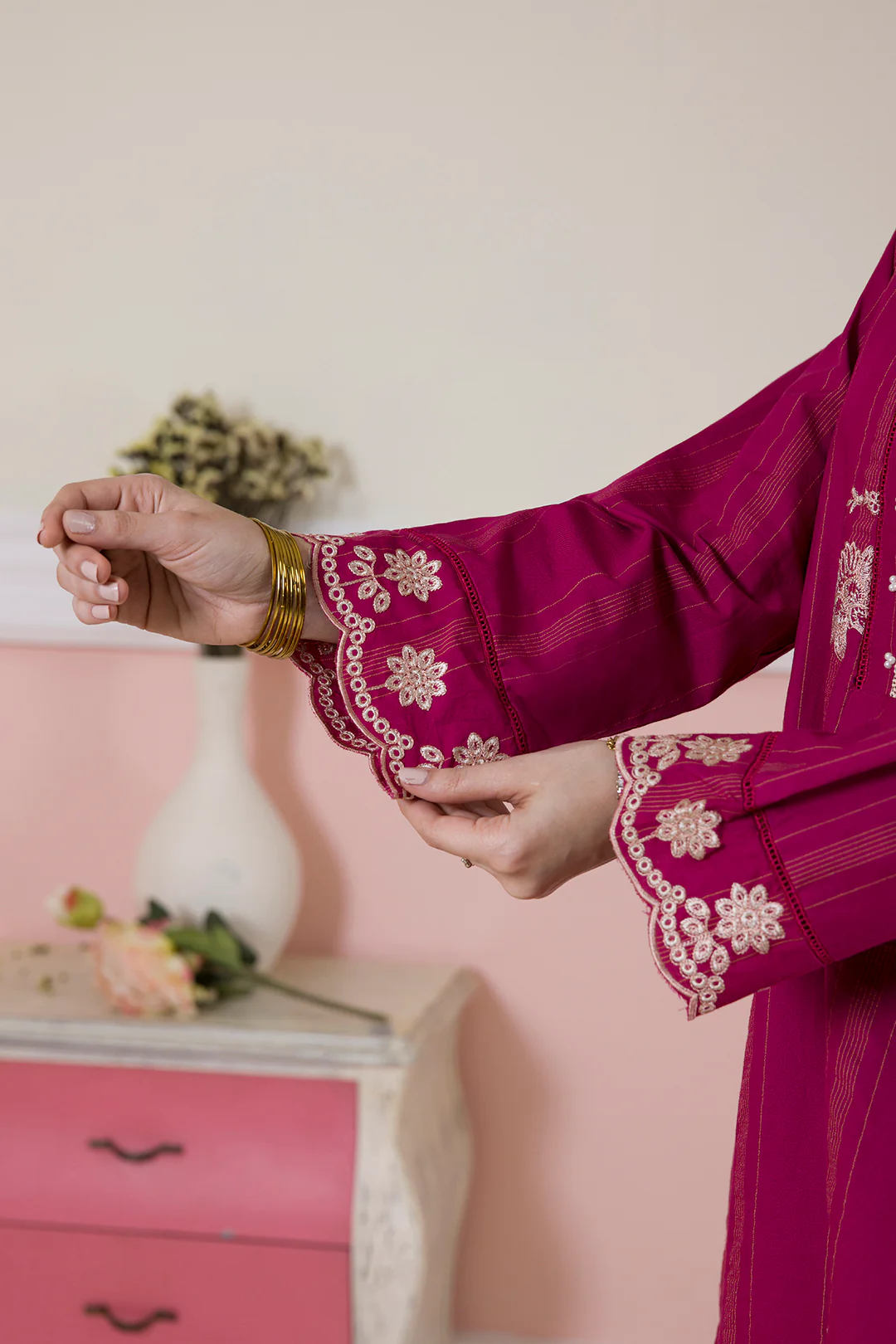 Embroidered Kurta Trouser - 2940 - Image 6