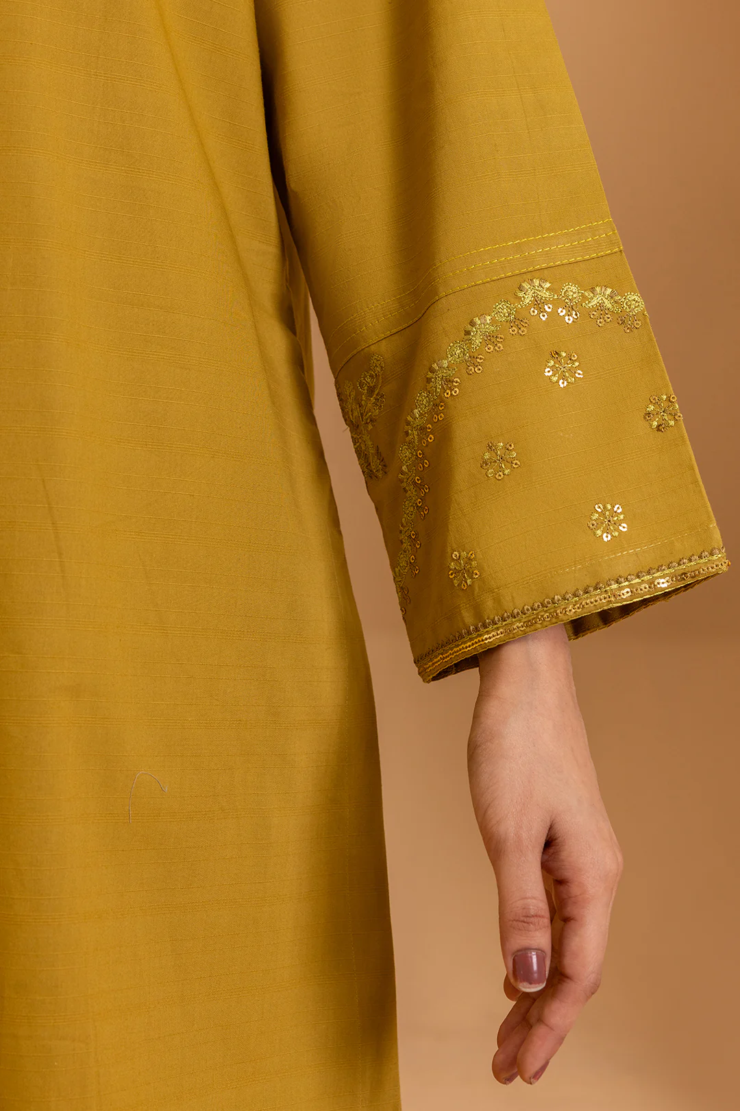 Embroidered Kurta Trouser - 2941 - Image 5