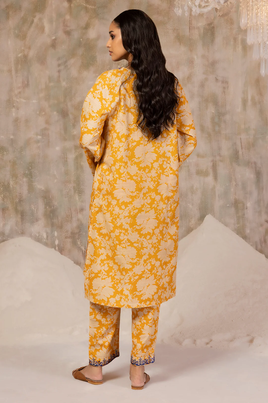Embroidered Kurta Trouser - 3087 - Image 11