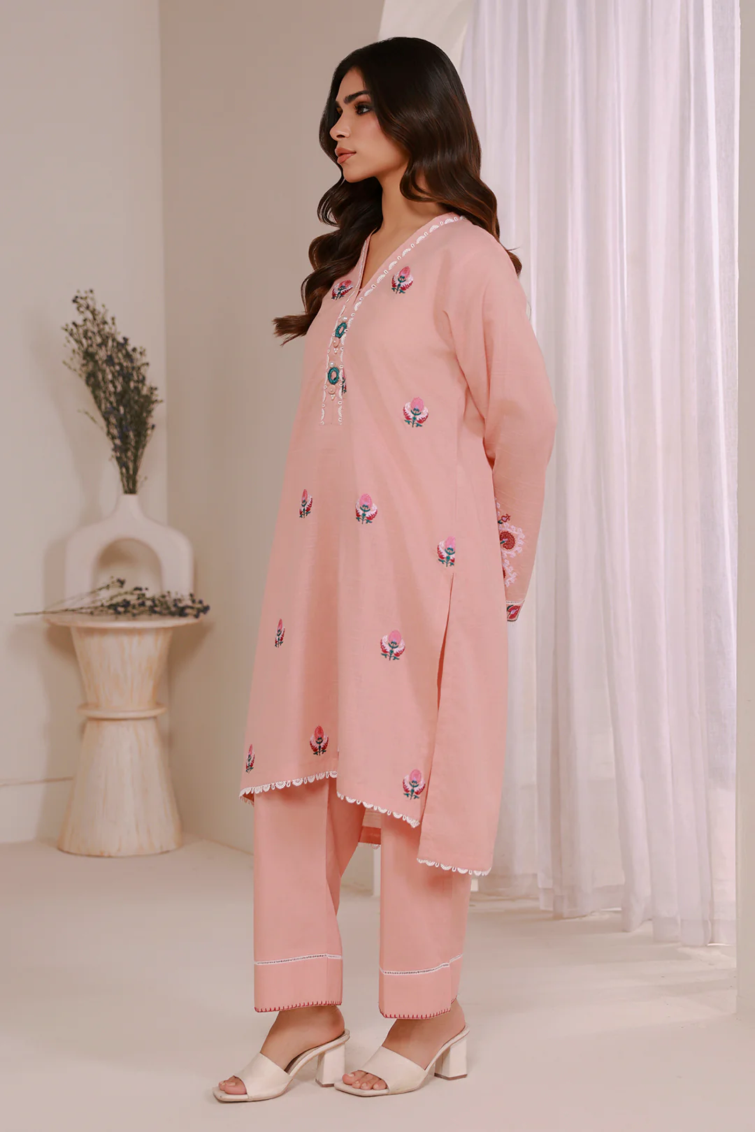 Embroidered Kurta Trouser - 3114 - Image 4