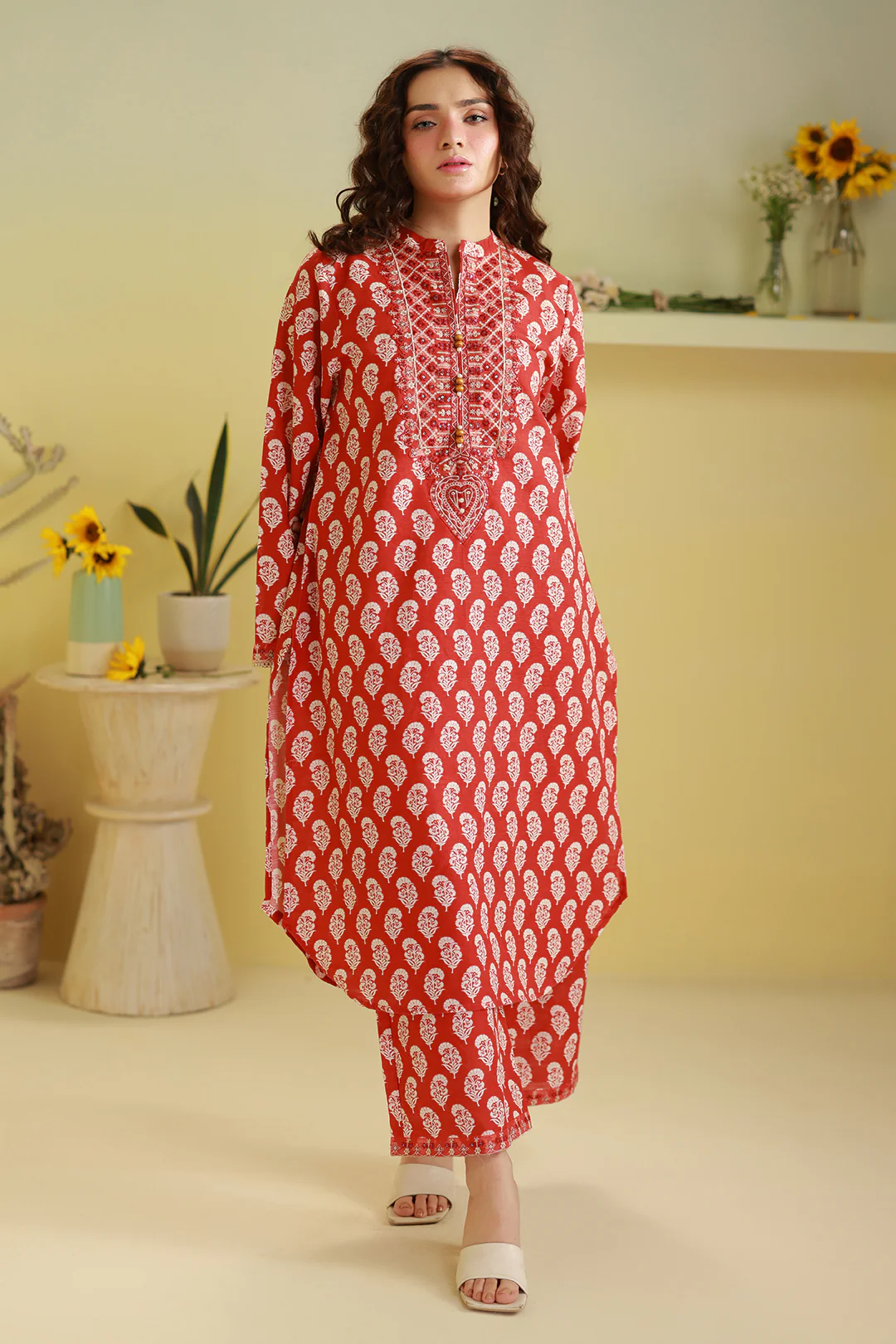 Embroidered Kurta Trouser - 3148 - Image 3