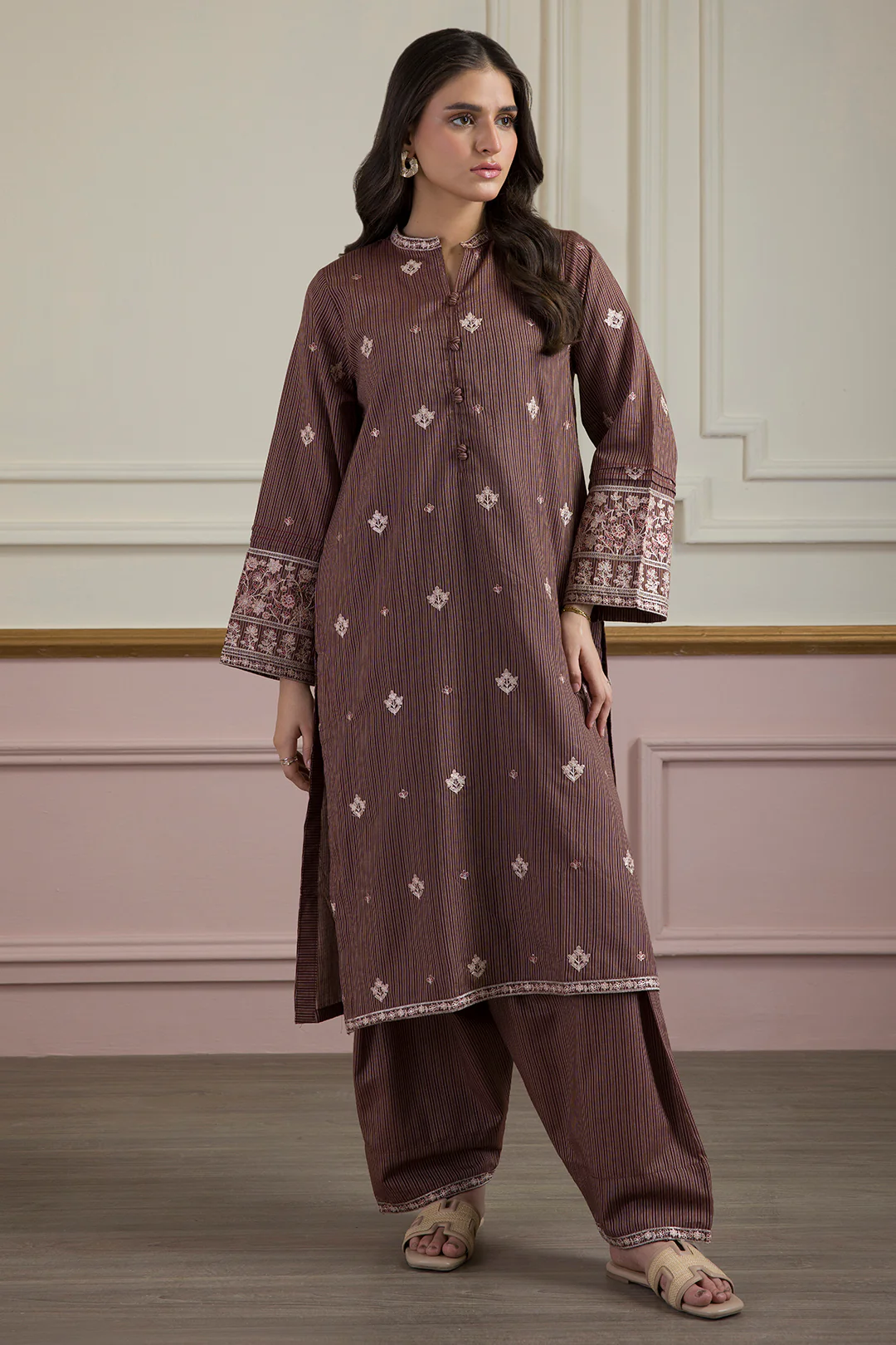 Embroidered Kurta Trouser - 3362 - Image 7