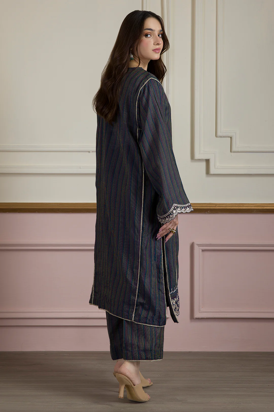 Embroidered Kurta Trouser - 3386 - Image 9
