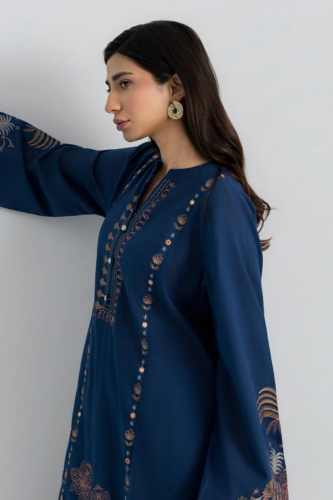 Embroidered Kurta Trouser - 2538 - Image 3