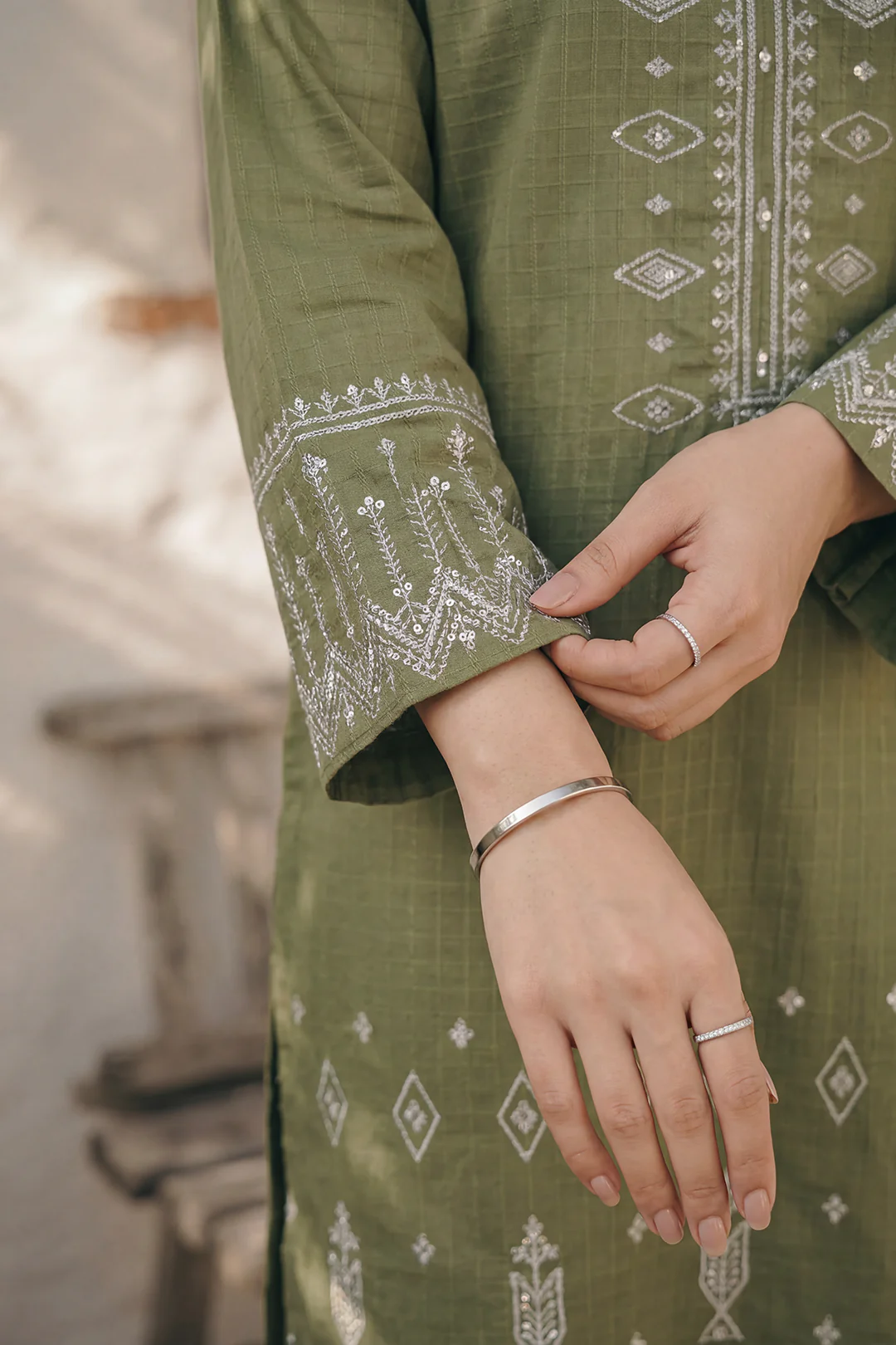 Embroidered Kurta Trouser - 2543 - Image 5