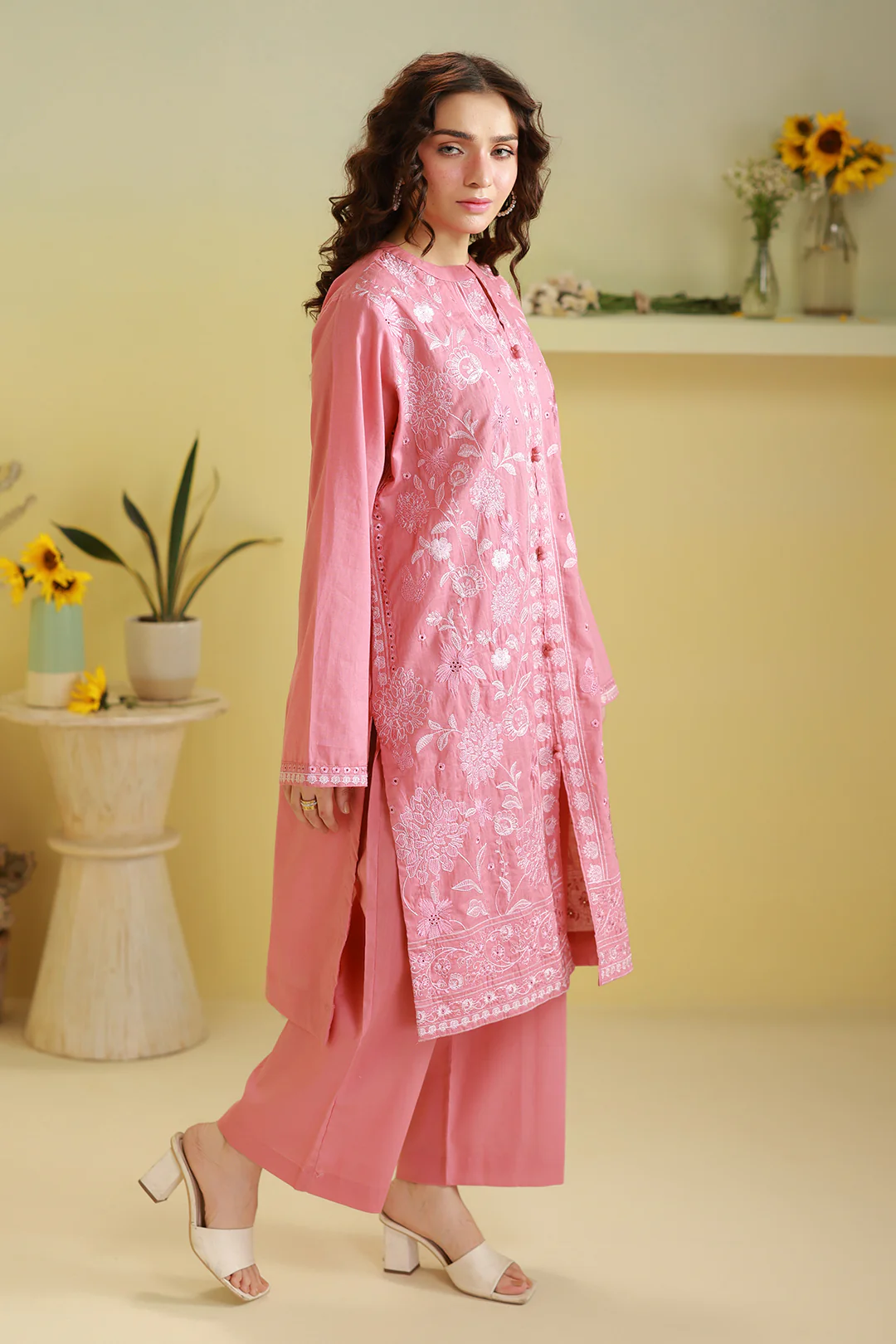 Embroidered Kurta Trouser - 2572 - Image 4