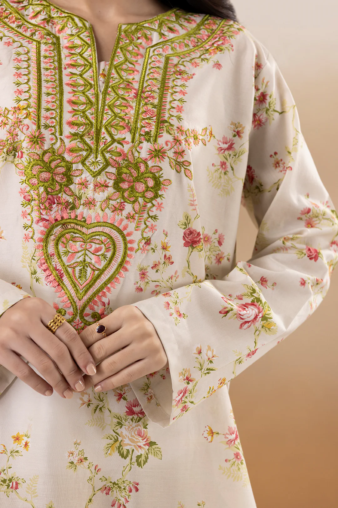 Embroidered Kurta Trouser - 2892 - Image 5