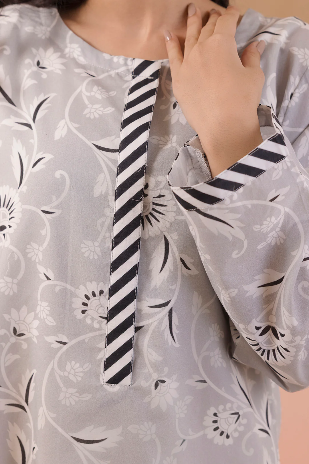 Kurta - 3233 - Image 4