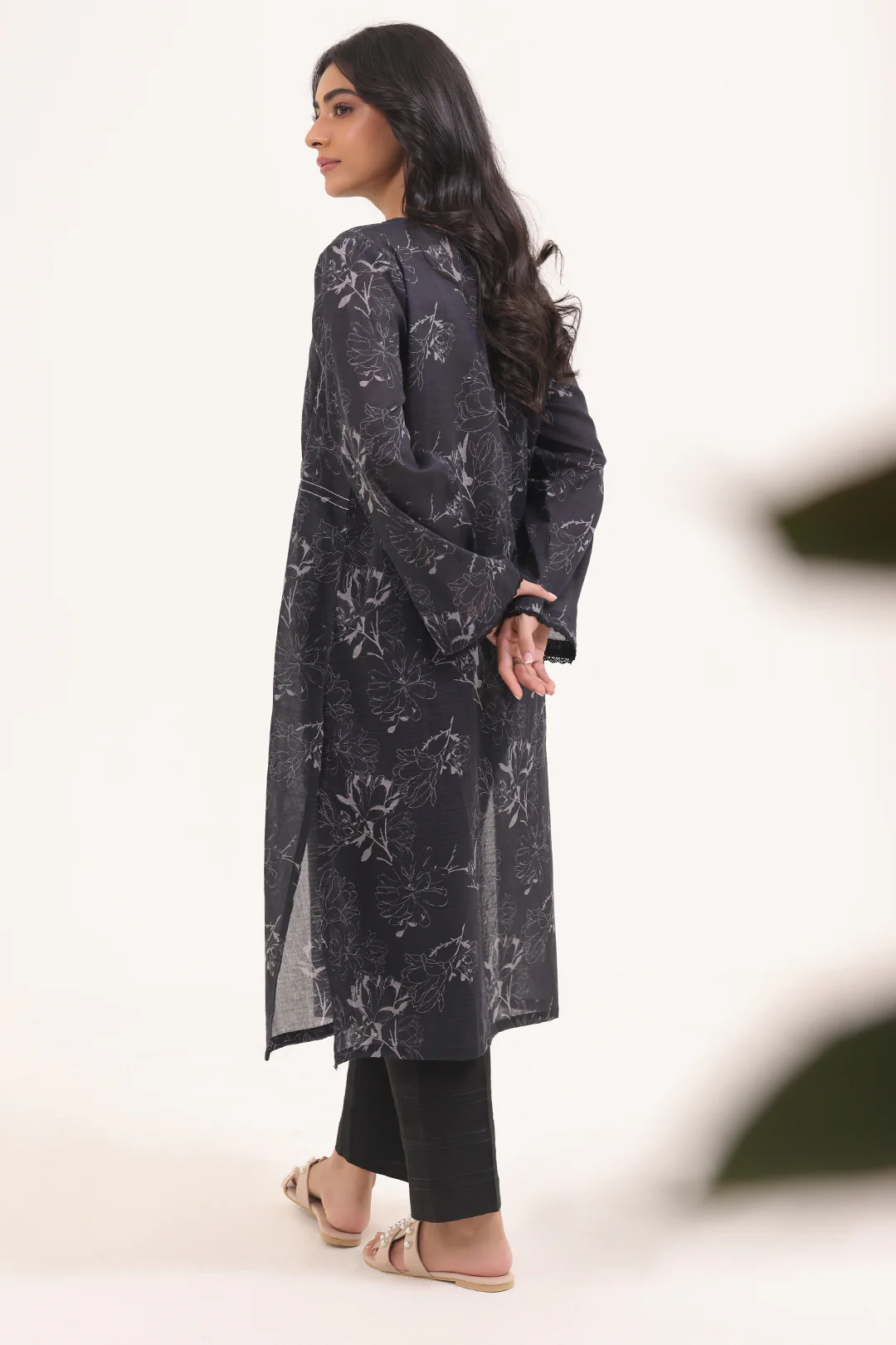 Embroidered Kurta - 1665 - Image 5