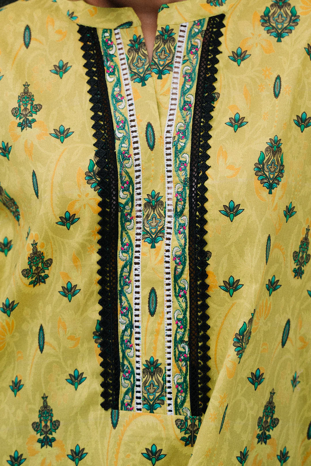 Embroidered Kurta - 1843 - Image 4