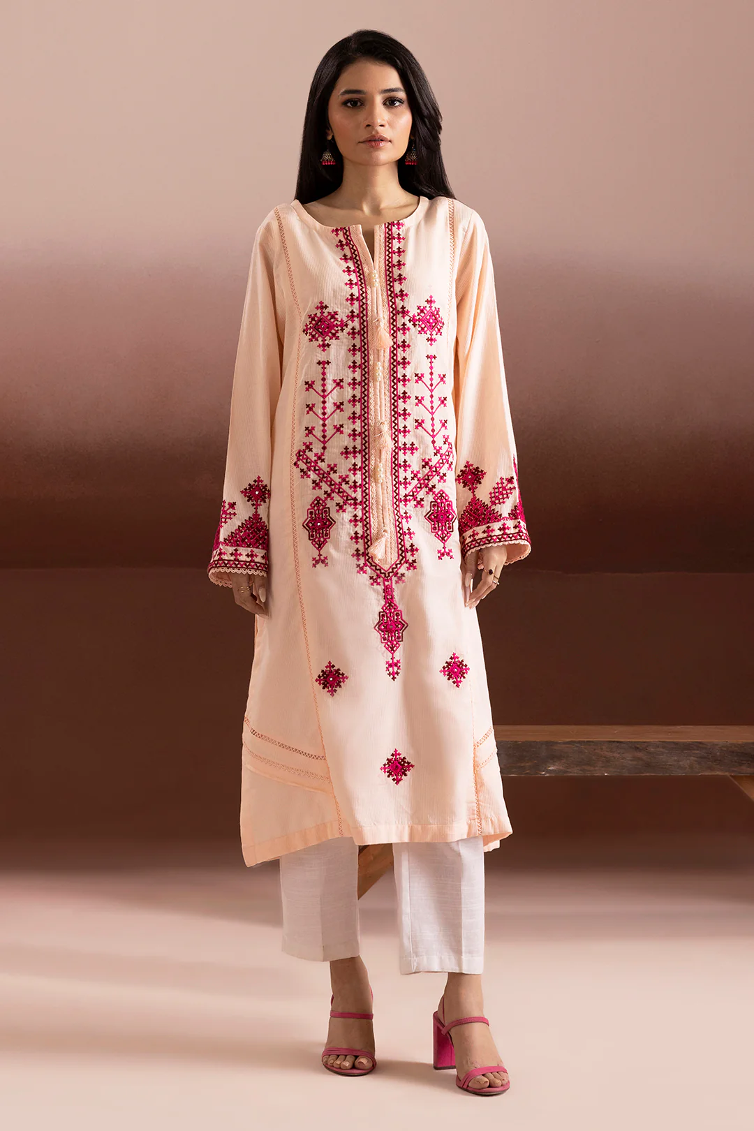 Embroidered Kurta - 1859 - Image 4