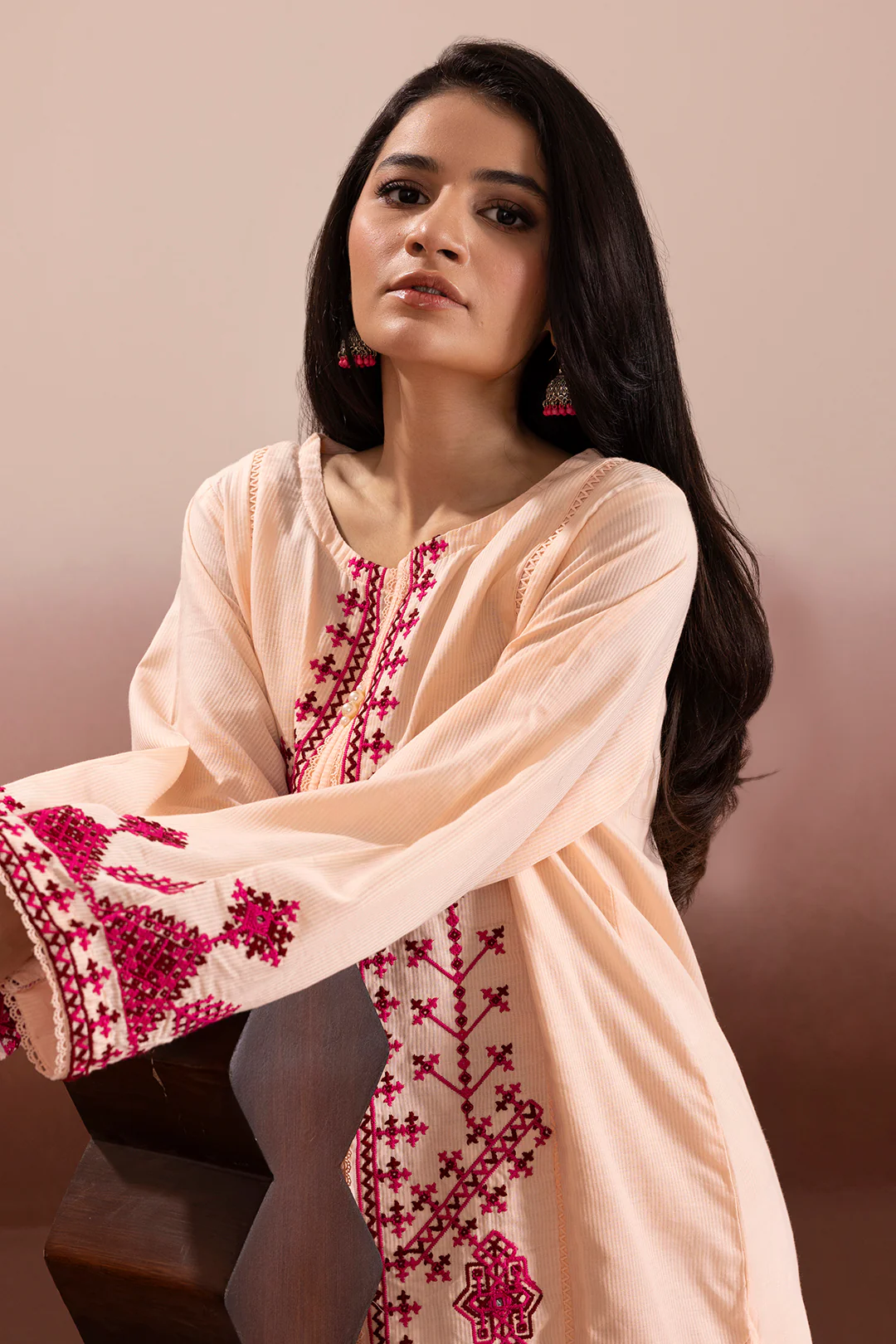 Embroidered Kurta - 1859 - Image 9