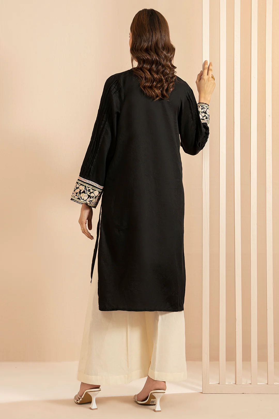 Embroidered Kurta - 1862 - Image 8