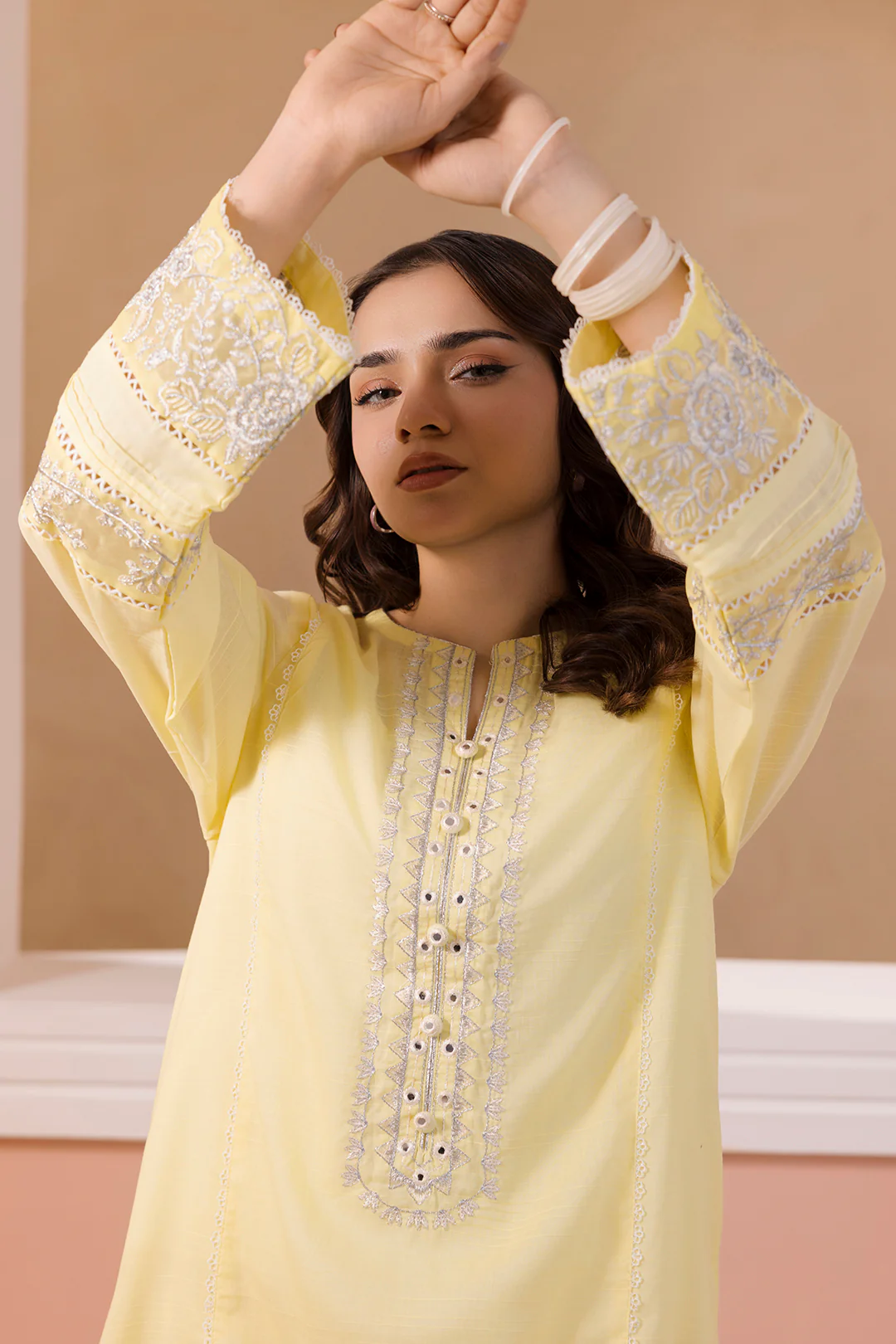Embroidered Kurta - 2139