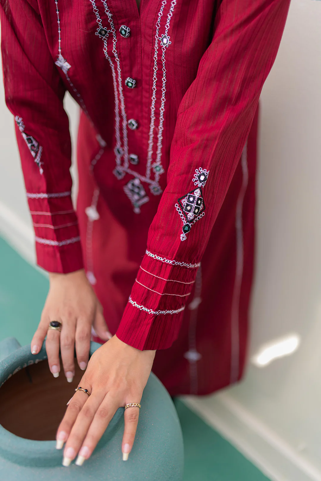 Embroidered Kurta - 2141 - Image 4
