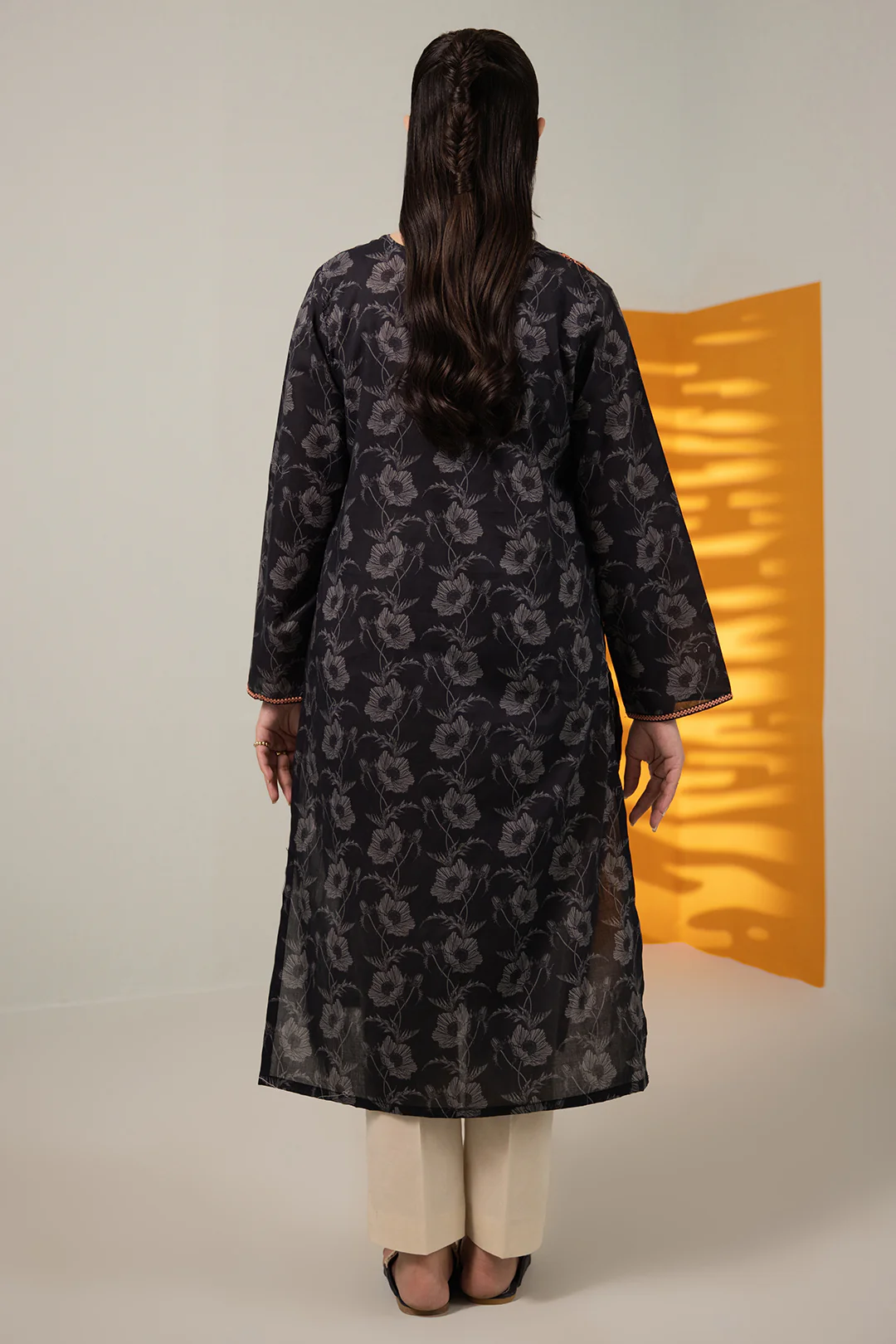 Embroidered Kurta - 1411 - Image 6