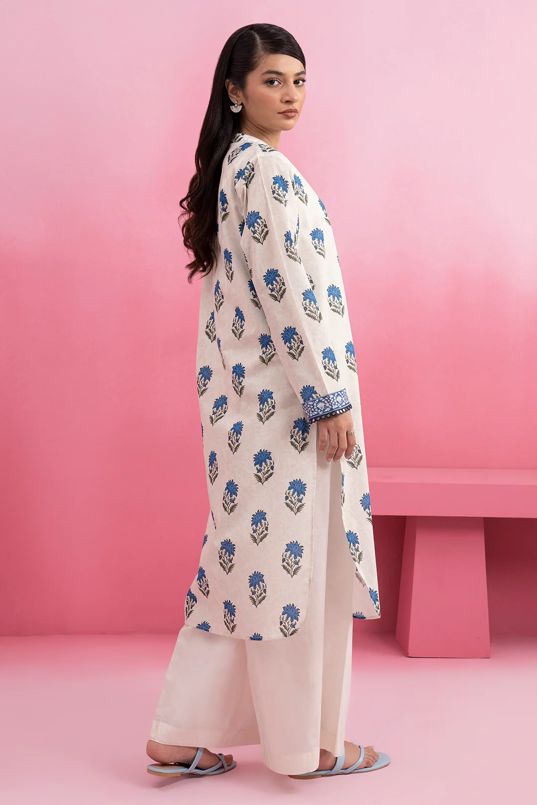 Embroidered Kurta - 1593 - Image 5