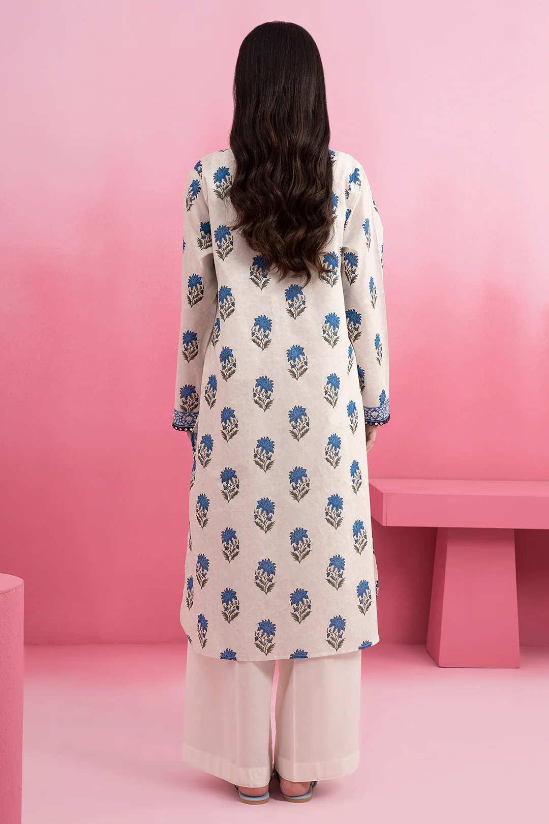Embroidered Kurta - 1593 - Image 7
