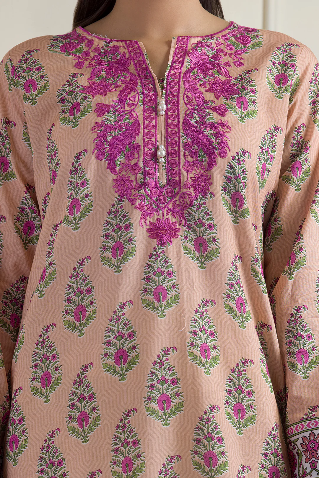 Embroidered Kurta - 1951 - Image 6