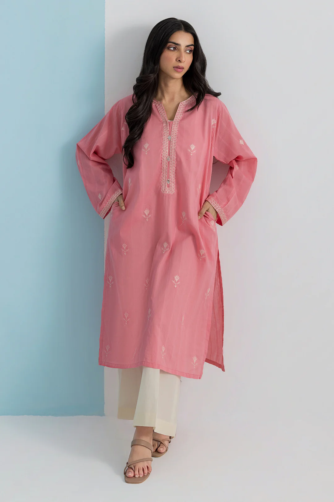 Embroidered Kurta - 1998 - Image 4