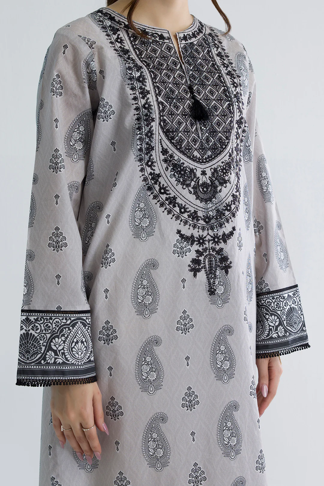 Embroidered Kurta - 2072 - Image 3