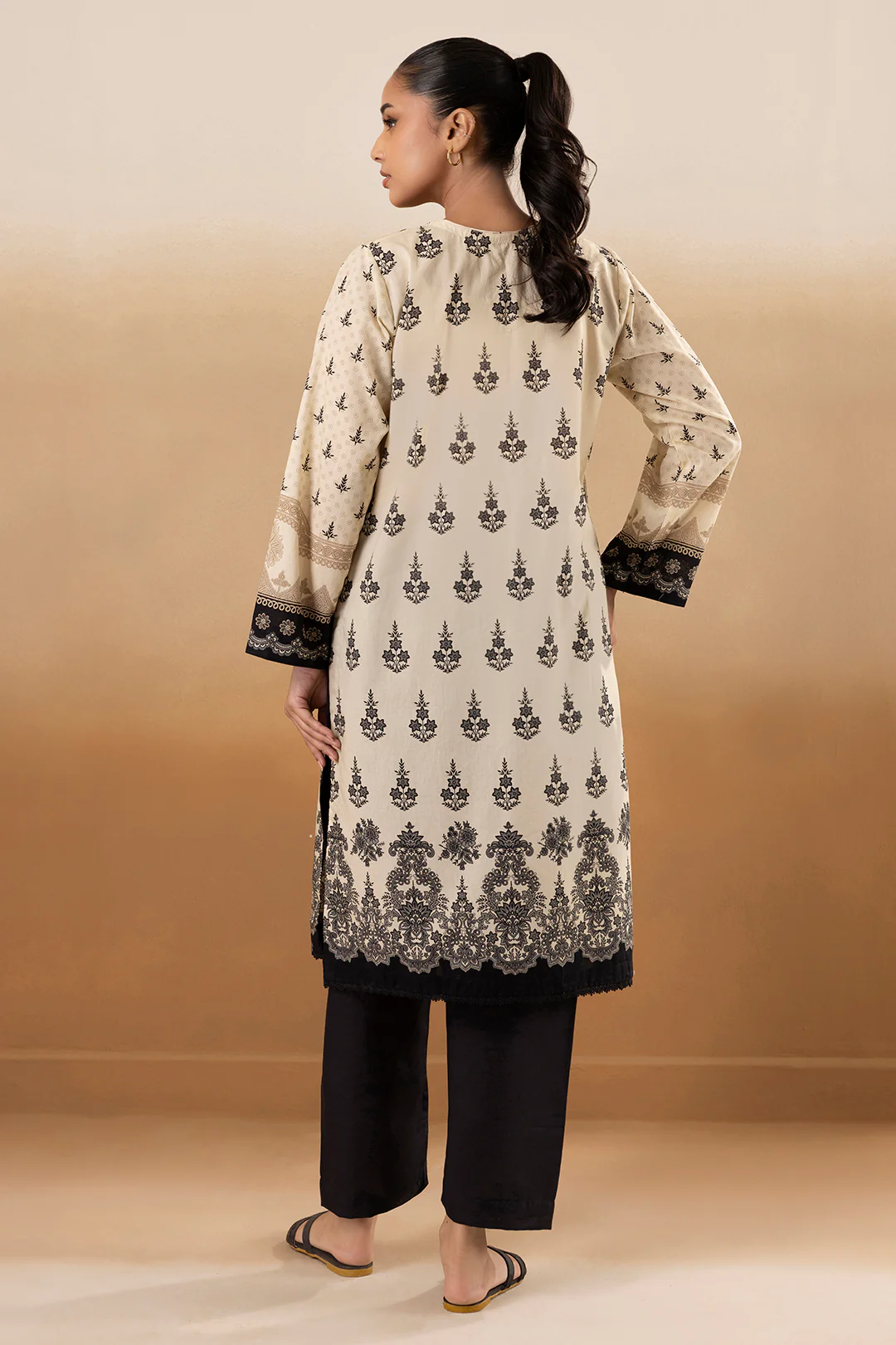 Embroidered Kurta - 2275 - Image 8