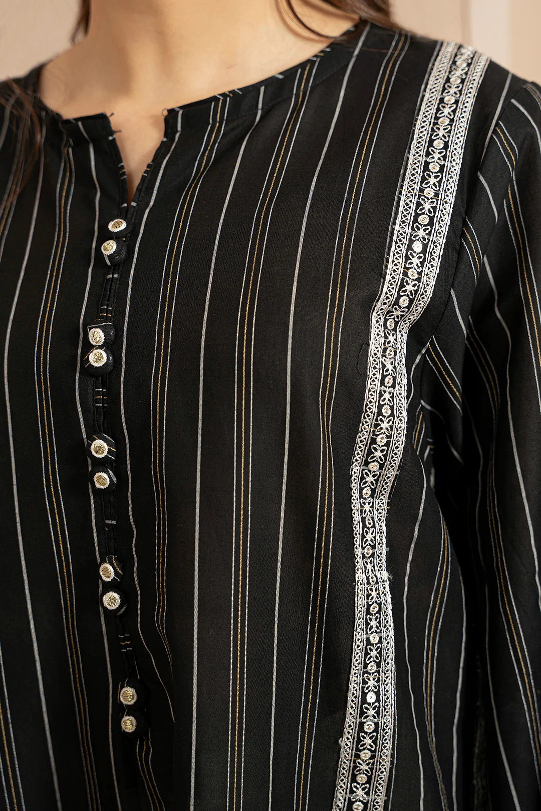 Embroidered Kurta - 2519 - Image 5