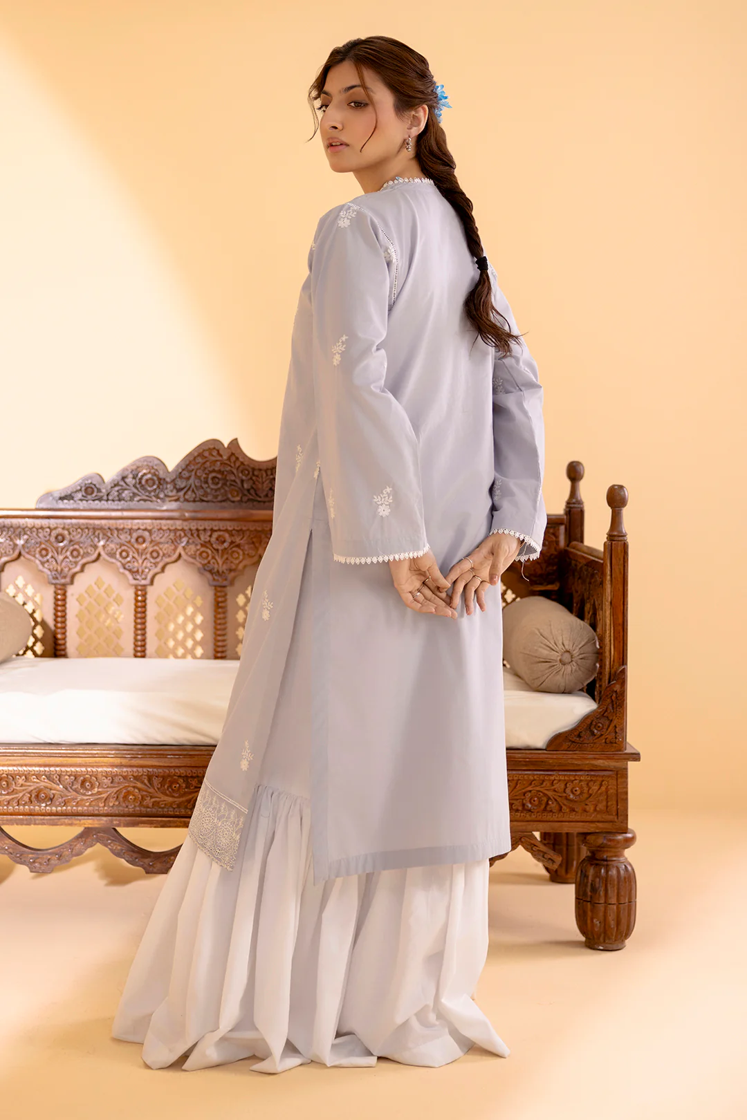 Embroidered Kurta - 2550 - Image 11