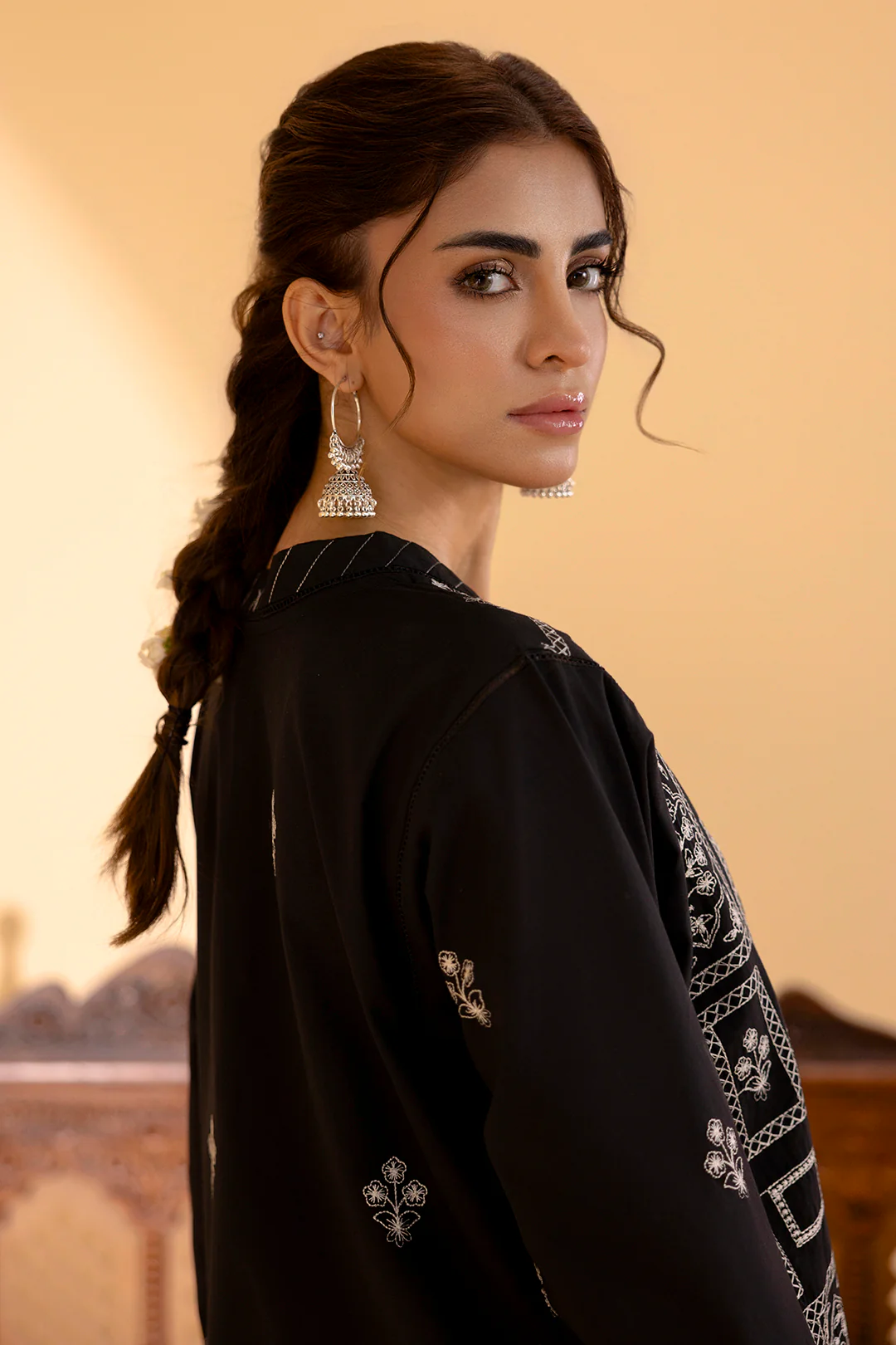Embroidered Kurta - 2551 - Image 7