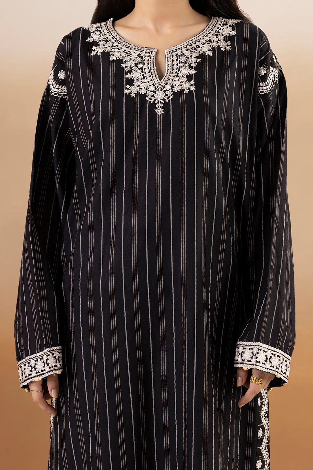 Embroidered Kurta - 2553 - Image 3
