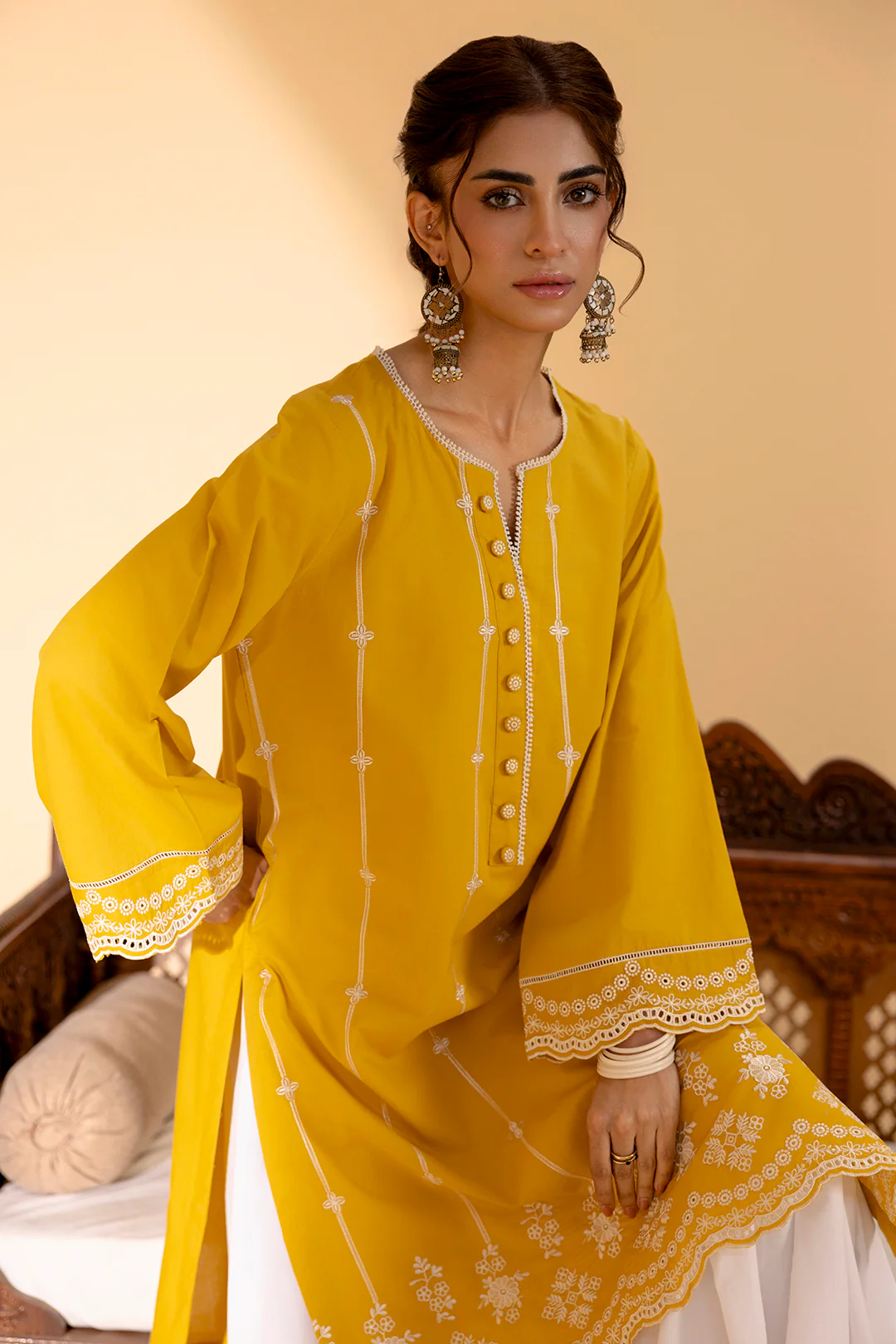 Embroidered Kurta - 2555 - Image 4