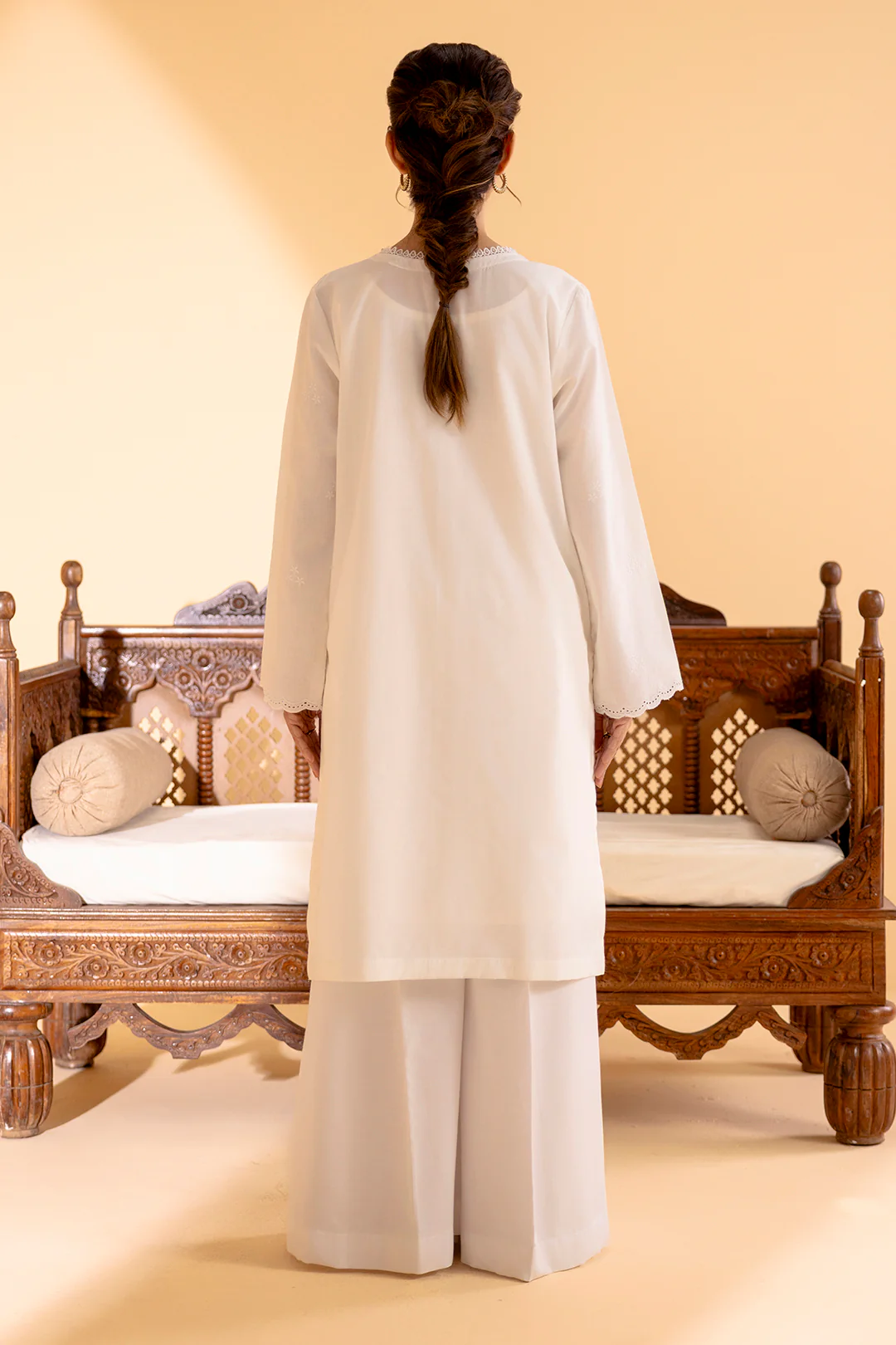 Embroidered Kurta - 2556 - Image 6