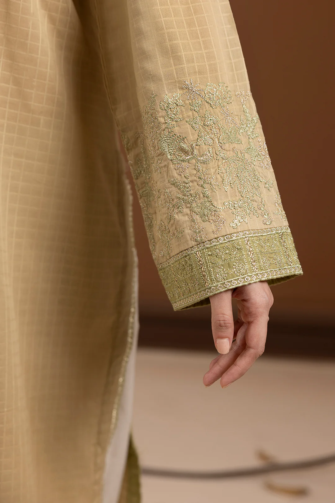 Embroidered Kurta - 2615 - Image 8
