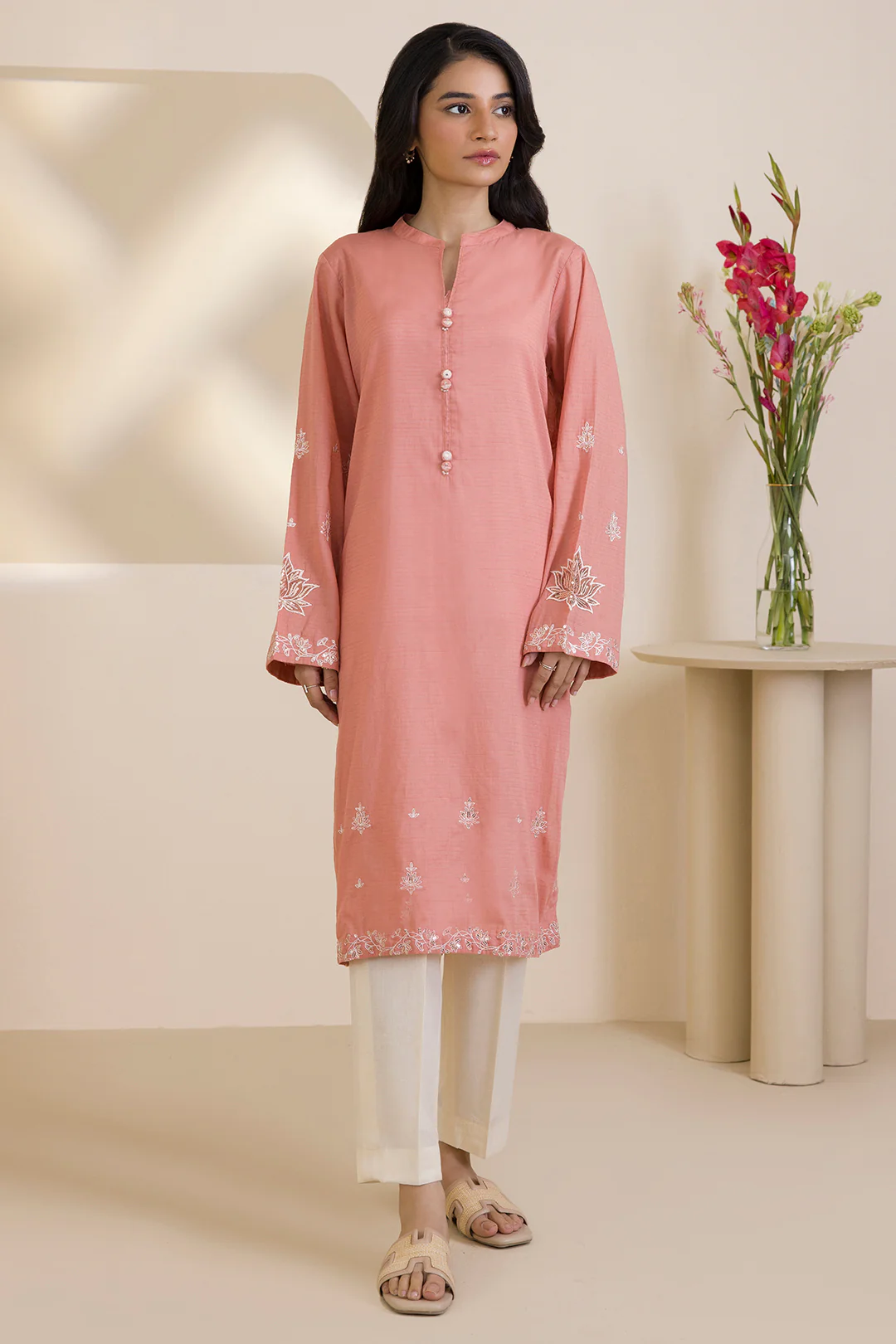 Embroidered Kurta - 2616 - Image 4