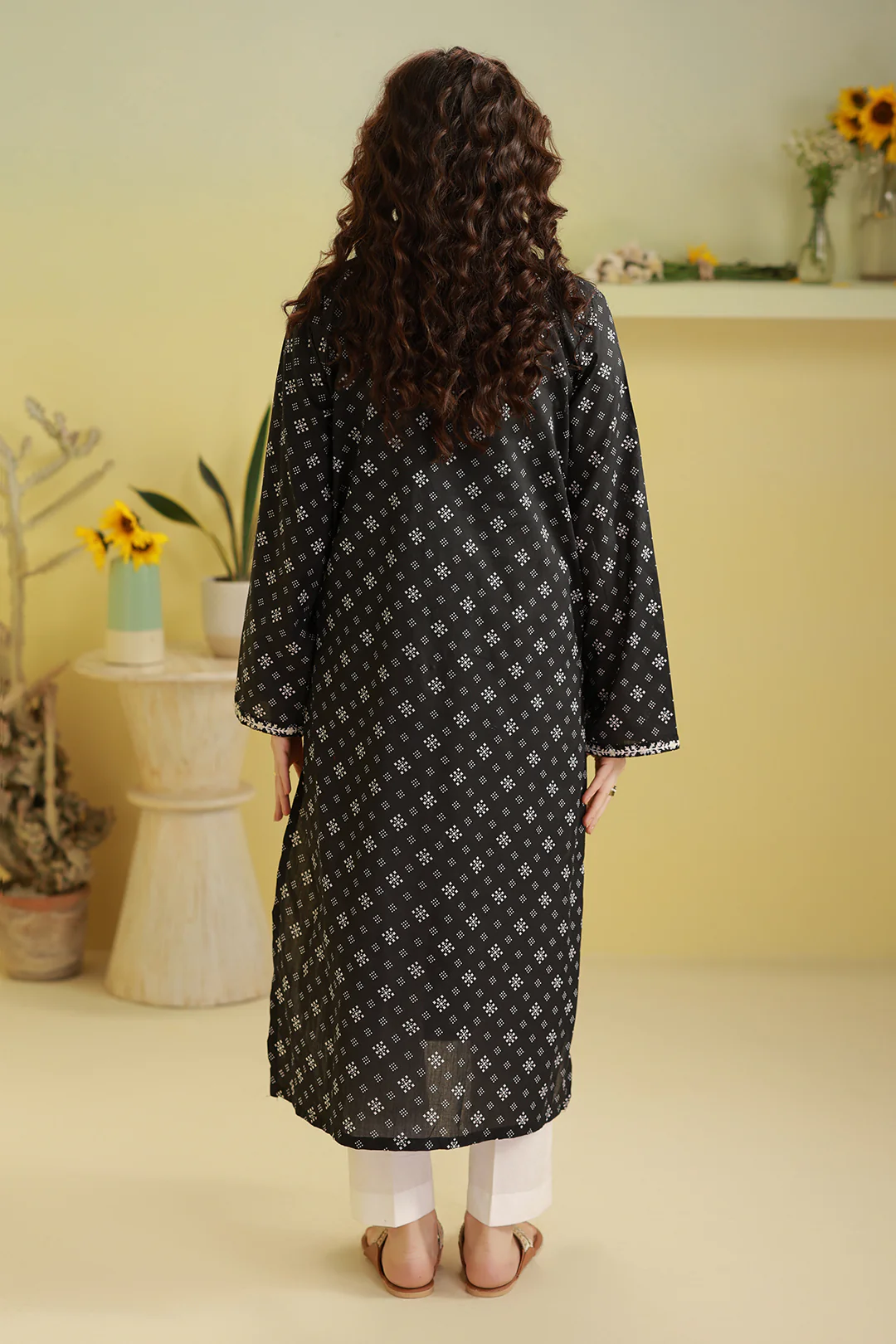 Embroidered Kurta - 2006 - Image 7