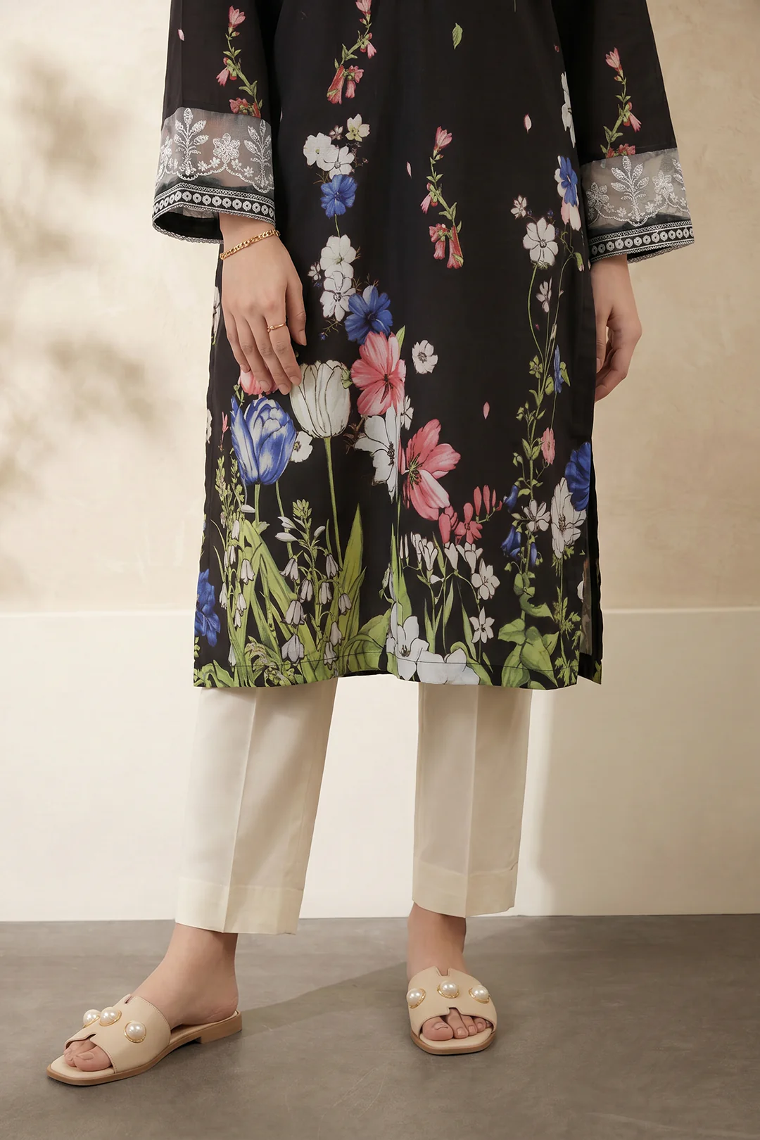Embroidered Kurta - 2287 - Image 4