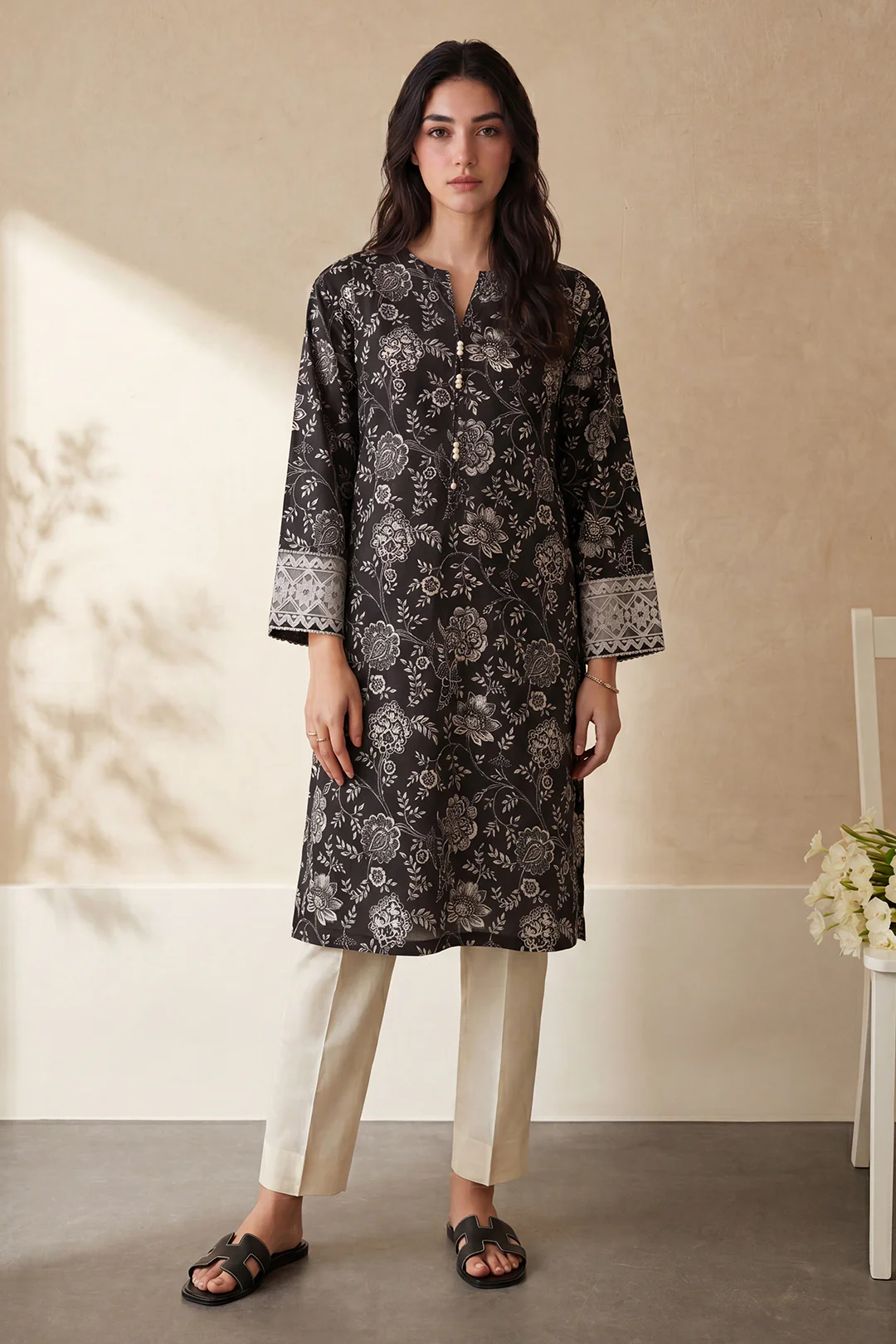 Embroidered Kurta - 2585 - Image 2
