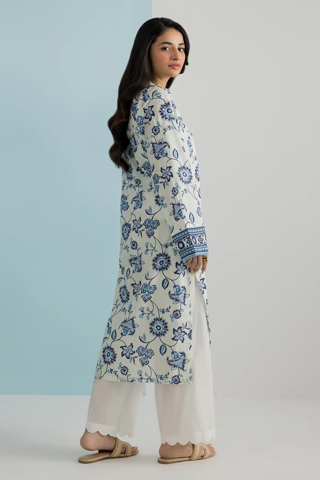 Embroidered Kurta - 3051 - Image 4