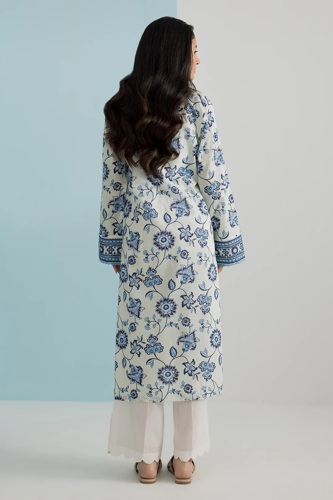 Embroidered Kurta - 3051 - Image 5