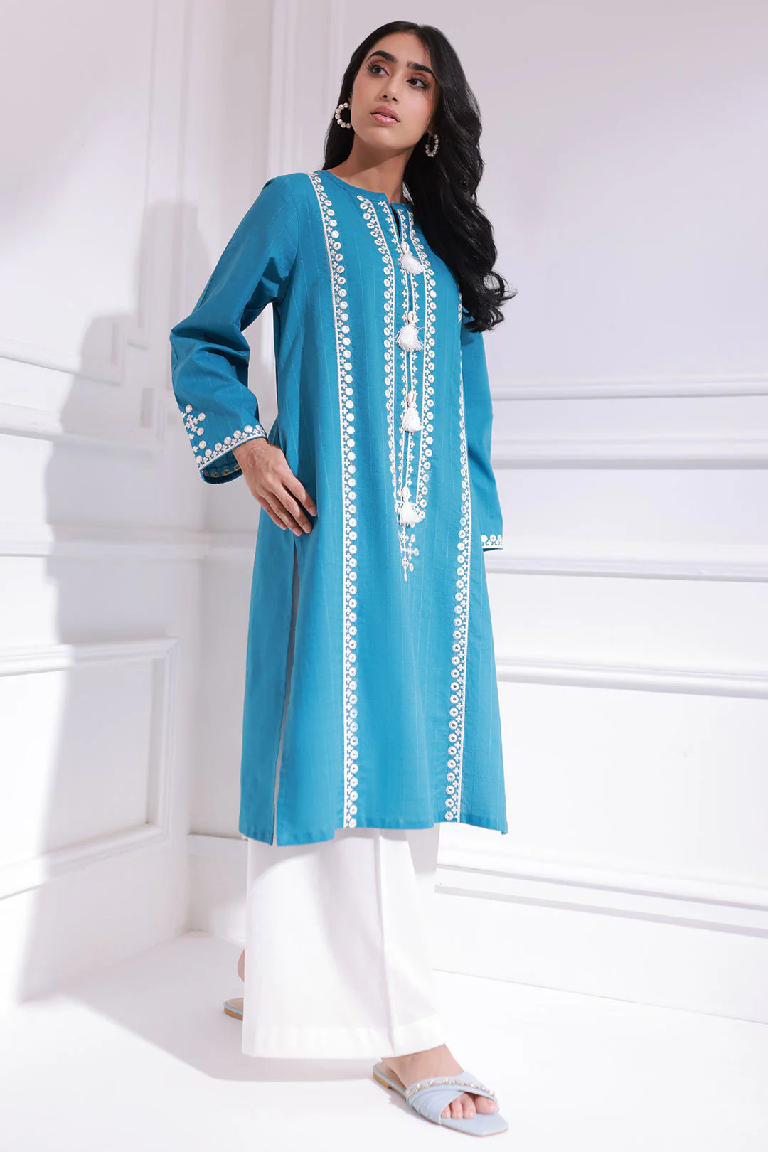 Embroidered Kurta - 1439 - Image 2