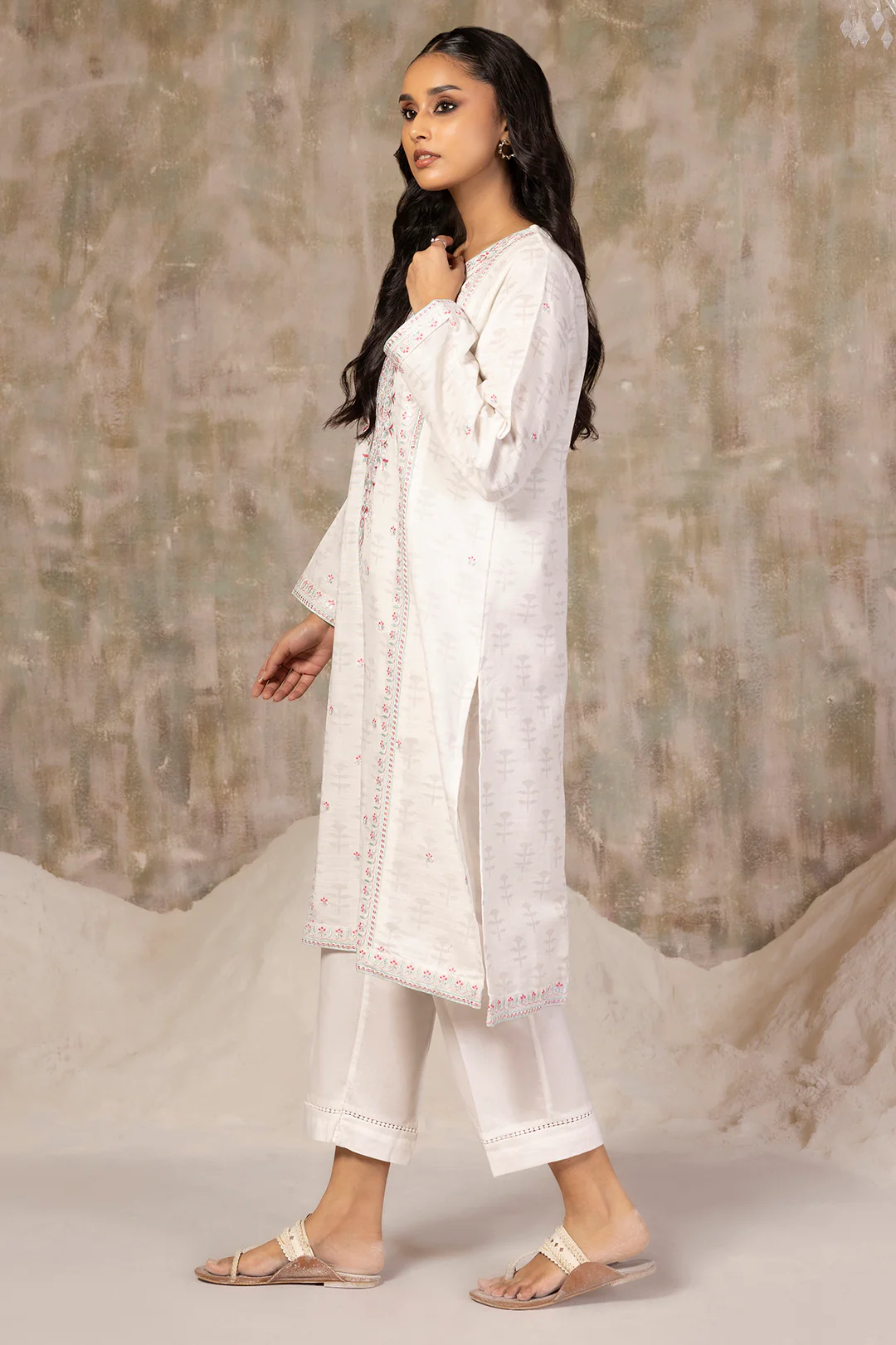 Embroidered Kurta - 2296 - Image 4