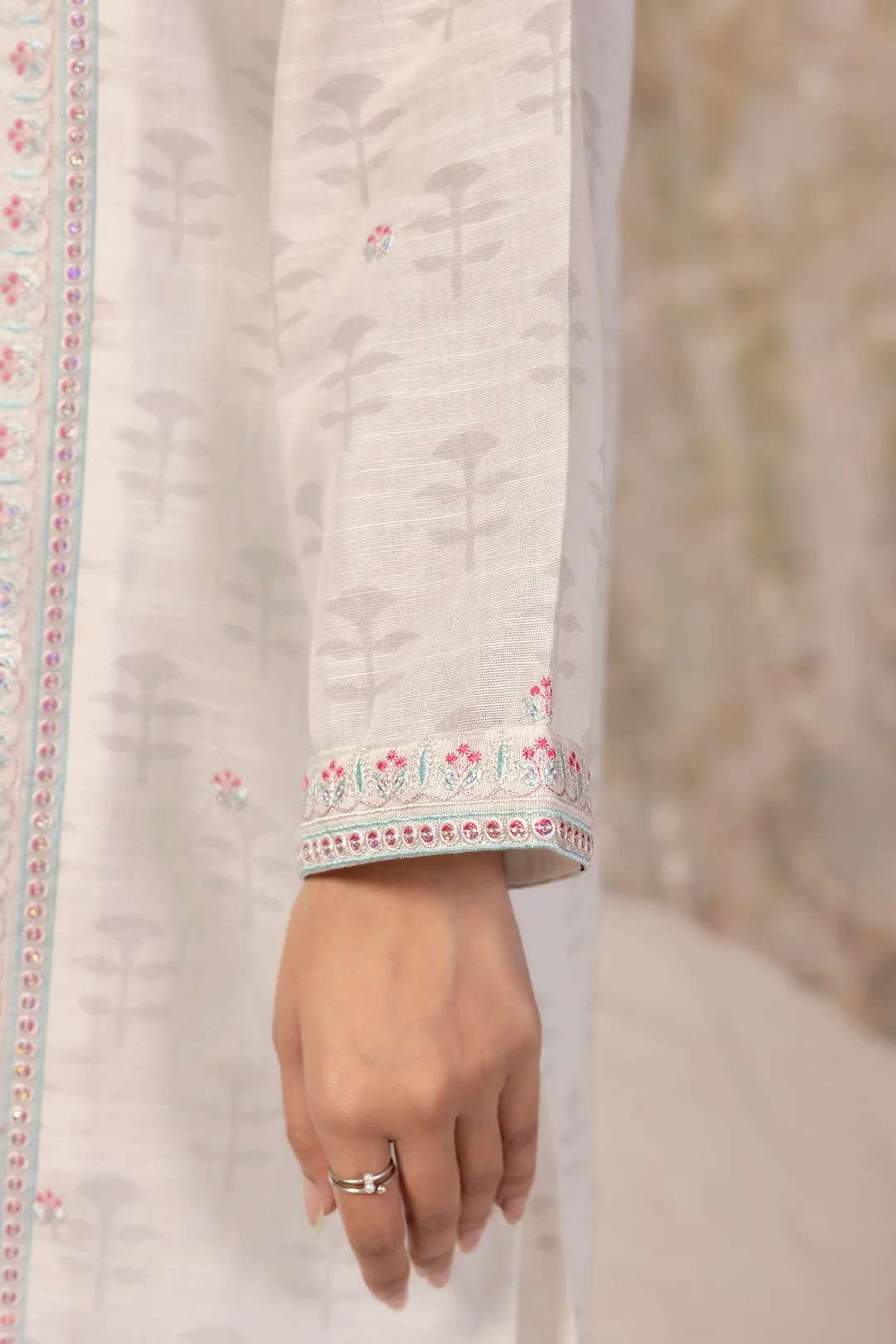 Embroidered Kurta - 2296 - Image 9