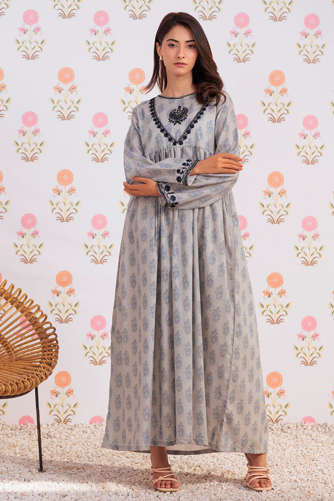 Embroidered Kurta - 2909 - Image 4
