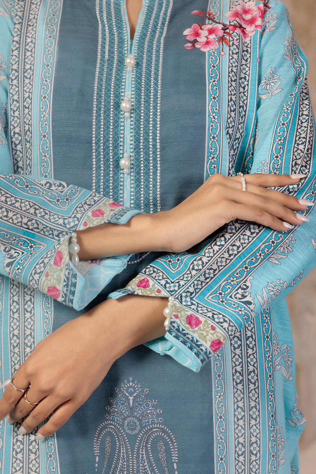 Embroidered Kurta - 2914 - Image 7