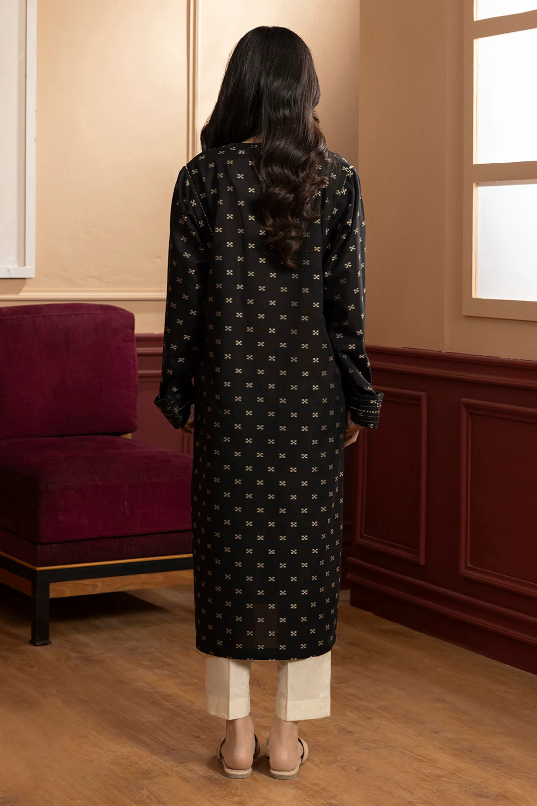Embroidered Kurta - 2516 - Image 10