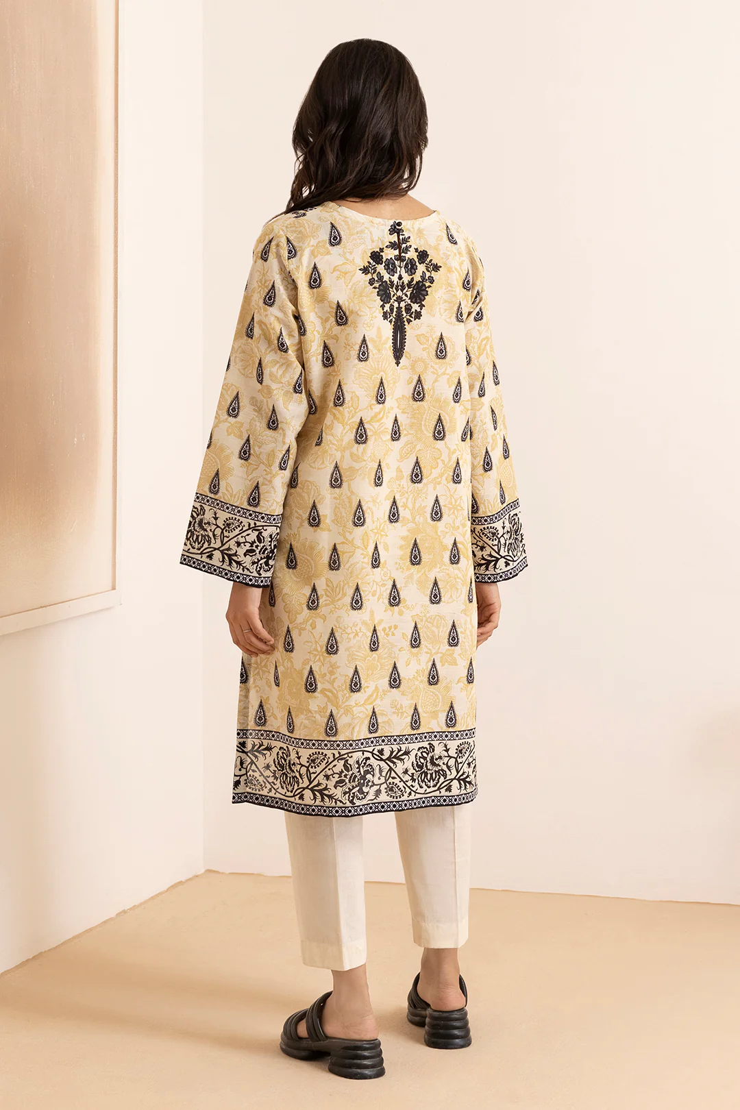 Embroidered Kurta - 2733 - Image 8