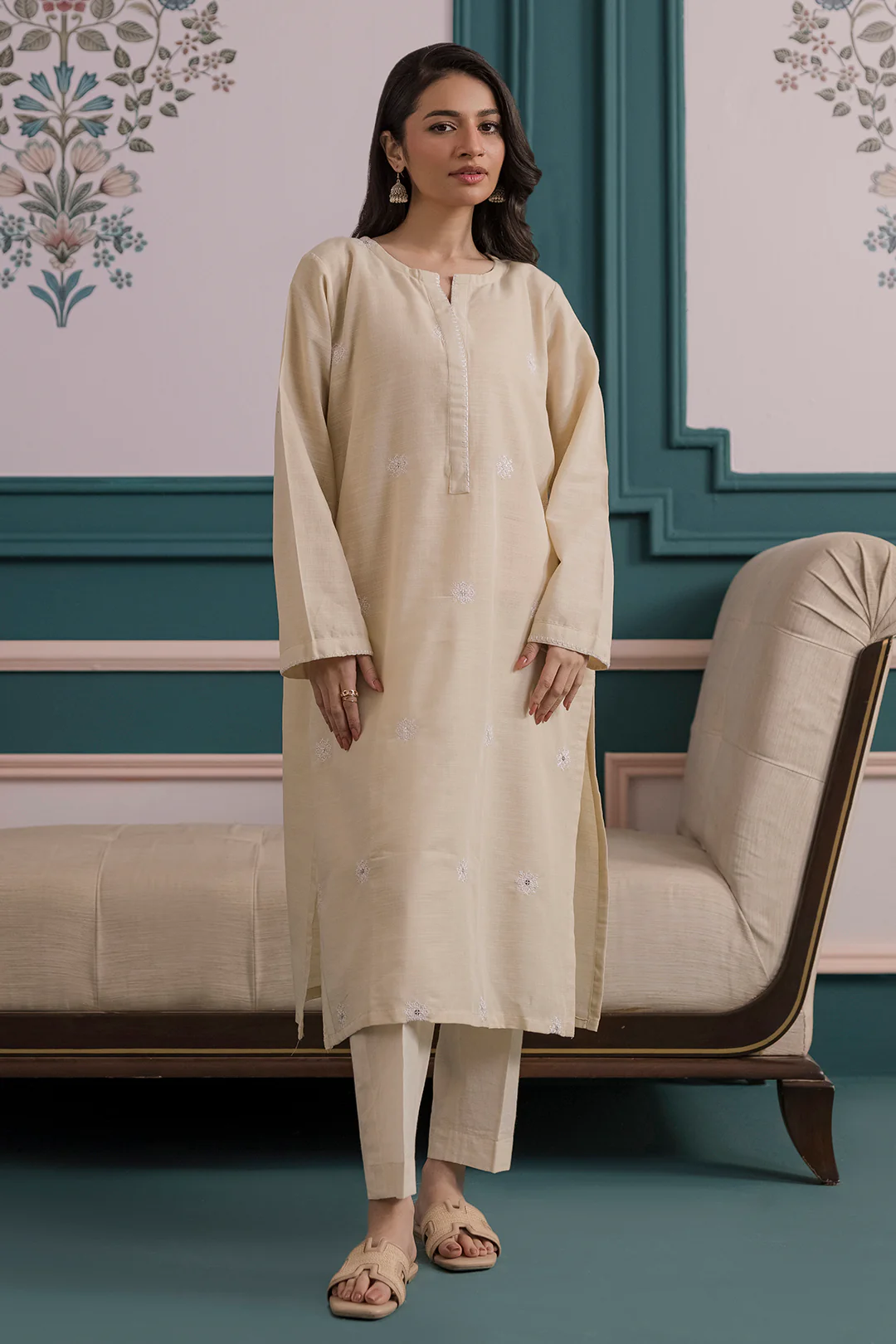 Embroidered Kurta - 2818 - Image 2