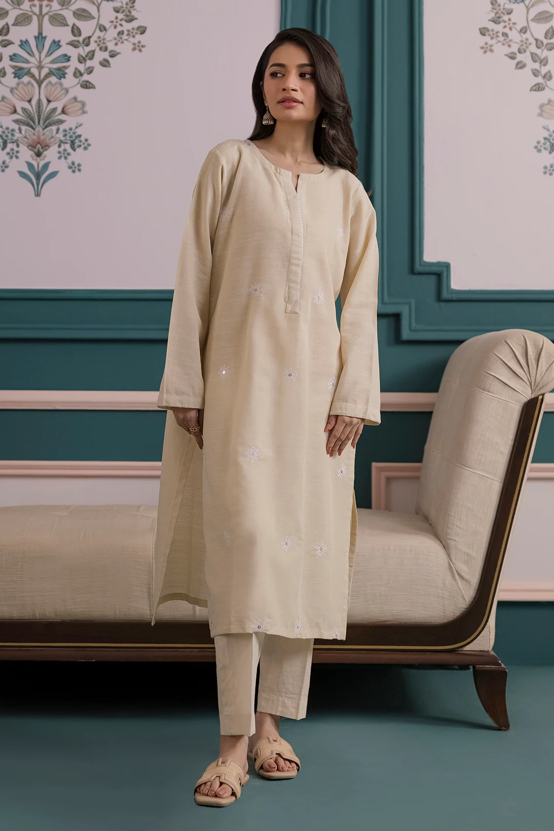 Embroidered Kurta - 2818 - Image 7