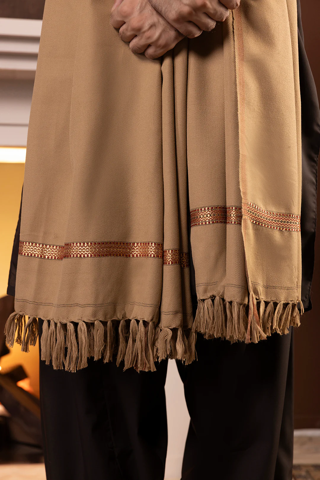 Men Shawl - 5008 - Image 8